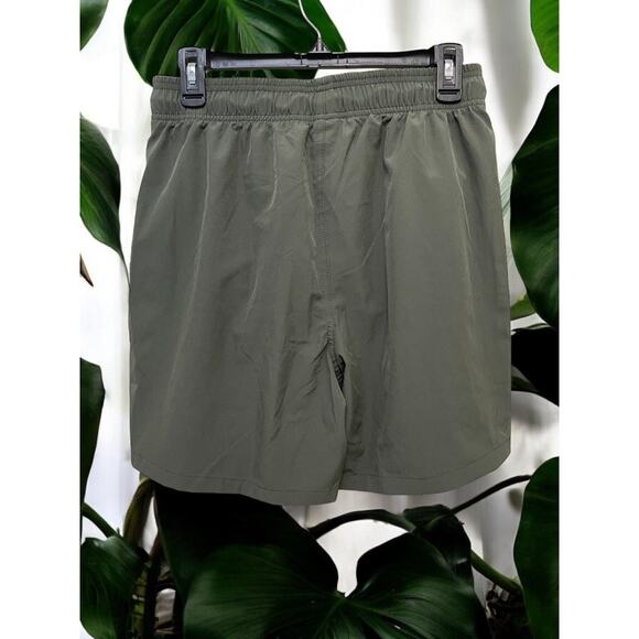 Women's Olive Green Mesh Shorts Size XS Athletic Breathable Active Wear NEW - Picture 3 of 5